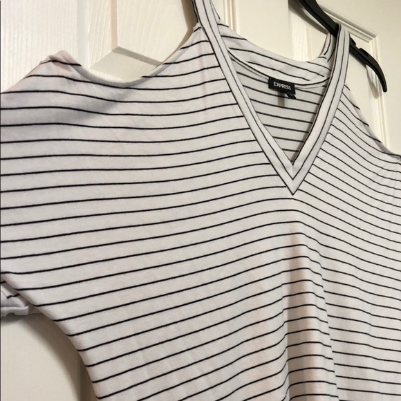 Express Top - Picture 3 of 7